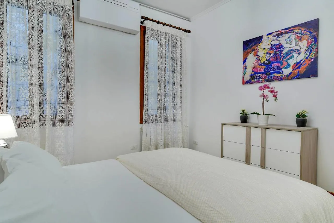 Ca' Rialto Apartment Venice