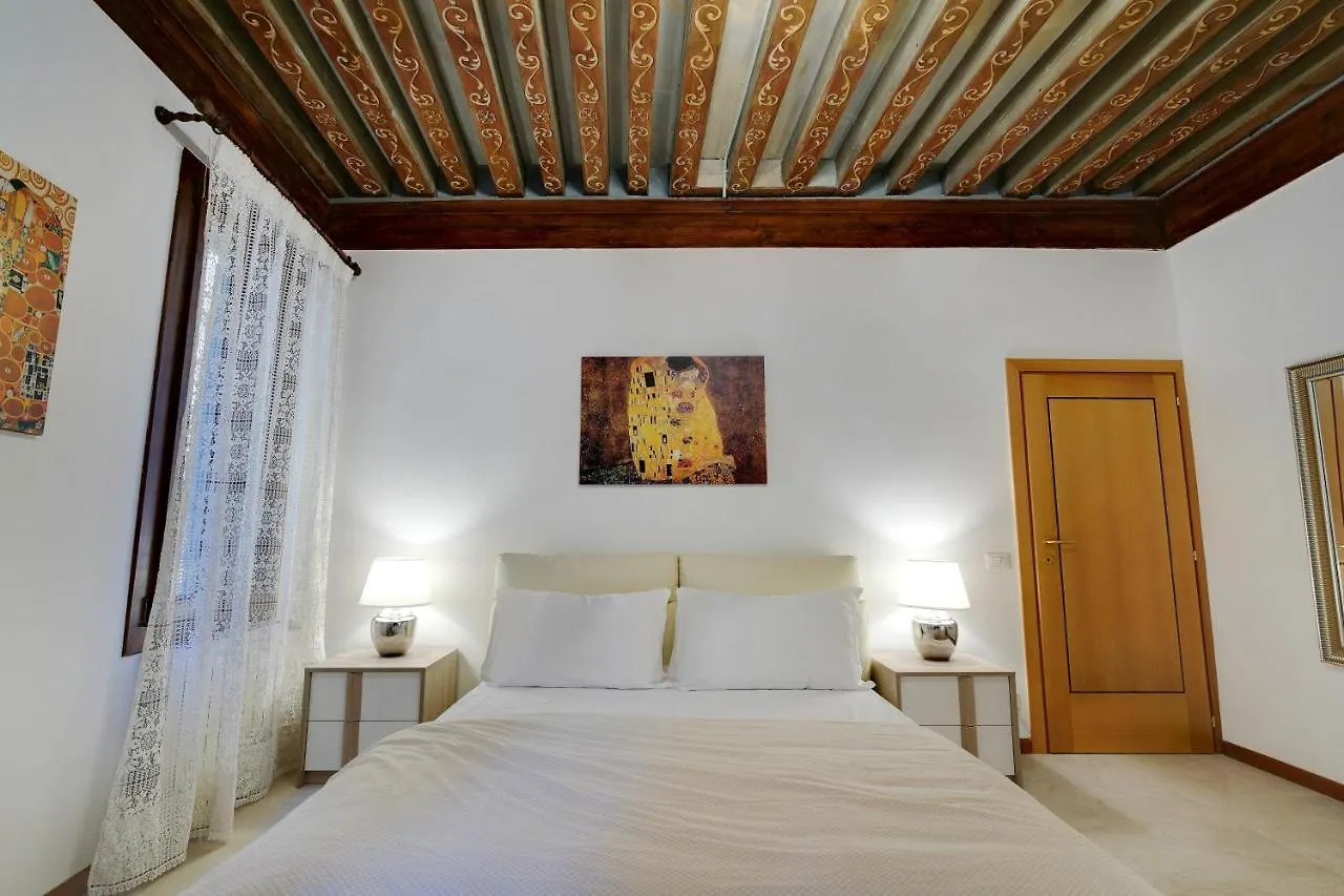 Ca' Rialto Apartment Venice